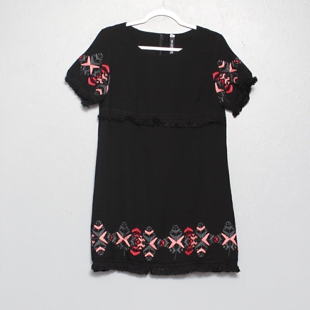 Lord and Taylor Design Lab black embroidered boho mumu dress